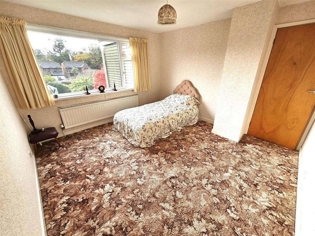 Bedroom 2.jpg