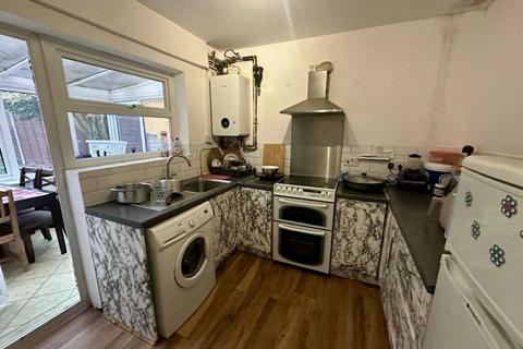 undefined, BATH ROAD, THATCHAM RG18
