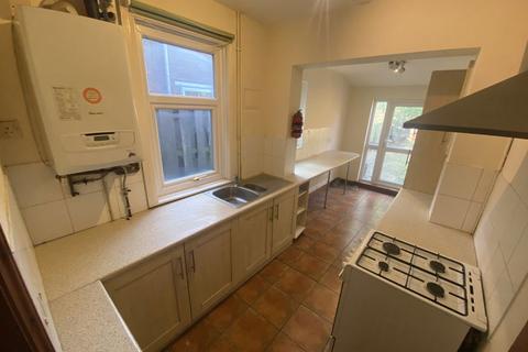 2 bedroom terraced house to rent, Clarence Road, Wisbech, PE13 2ED