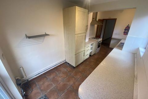 2 bedroom terraced house to rent, Clarence Road, Wisbech, PE13 2ED