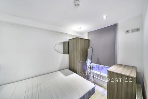 1 bedroom in a house share to rent, Charleville Road, London, W14
