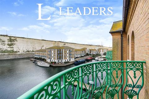 2 bedroom flat to rent, Wellington Court, The Strand, BN2