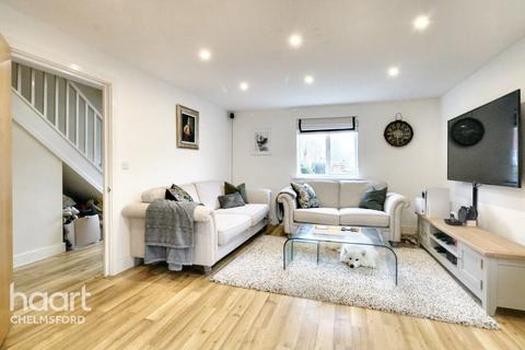 2 bedroom end of terrace house for sale, Chiltern Close, Chelmsford