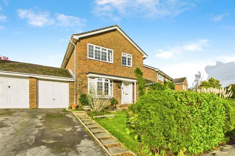 undefined, Ghyll Crescent, Horsham RH13