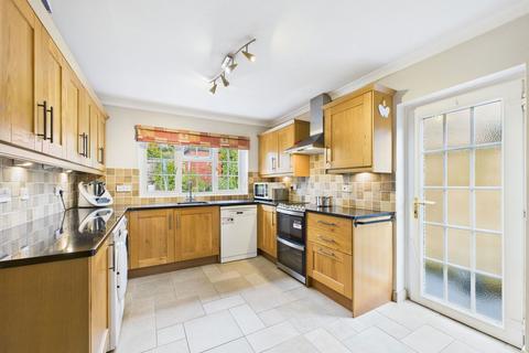 undefined, Ghyll Crescent, Horsham RH13