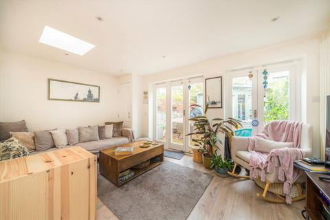 undefined, Navarino Grove, London E8