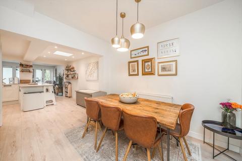 undefined, Navarino Grove, London E8