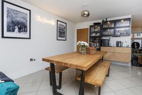 4 bedroom semi-detached house for sale, Weavers Way, Scholes, Cleckheaton