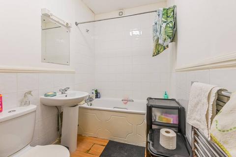 undefined, Finches Court Mews, E14, Docklands, London, E14