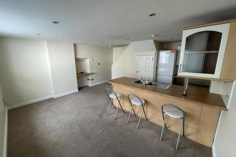 2 bedroom terraced house to rent, Gestridge Road, Kingsteignton