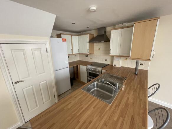 Kitchen area.jpeg