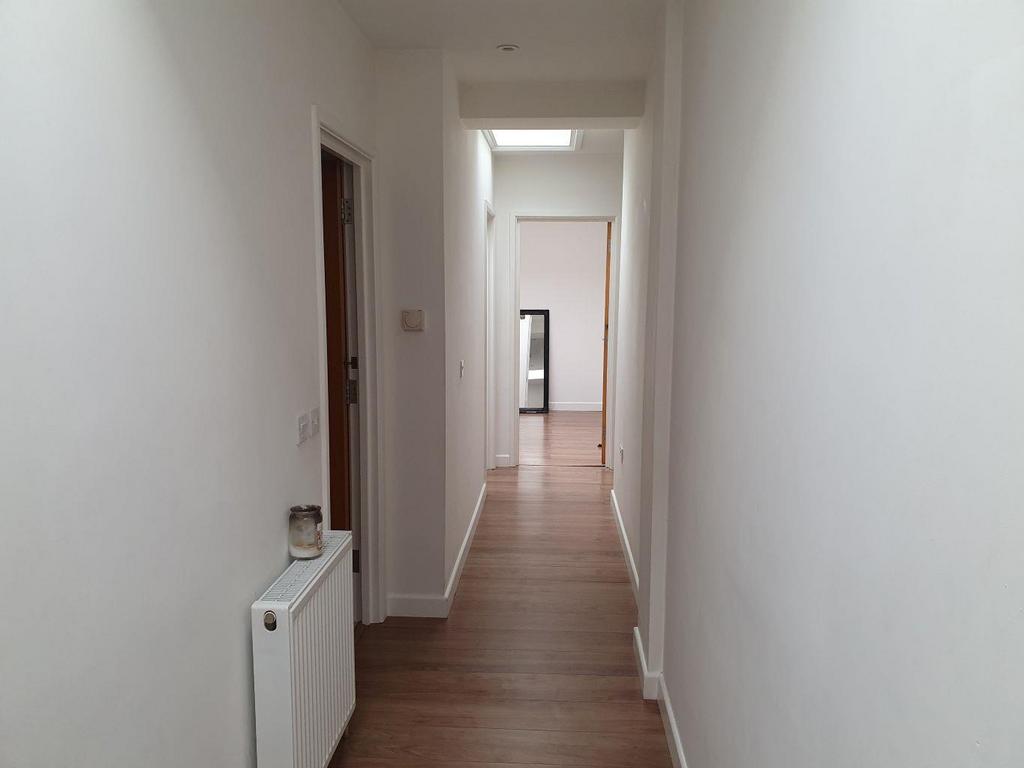 Hallway.jpg