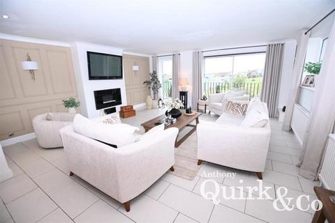 undefined, Park Road, Canvey Island, SS8