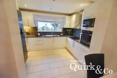 undefined, Park Road, Canvey Island, SS8