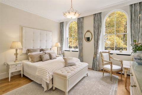 2 bedroom apartment for sale, Ennismore Gardens, Knightsbridge, London, SW7