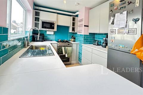 undefined, Russell Rise, Luton, Bedfordshire, LU1