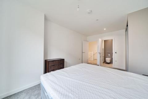 undefined, 12 Gallions Road, Beckton E16