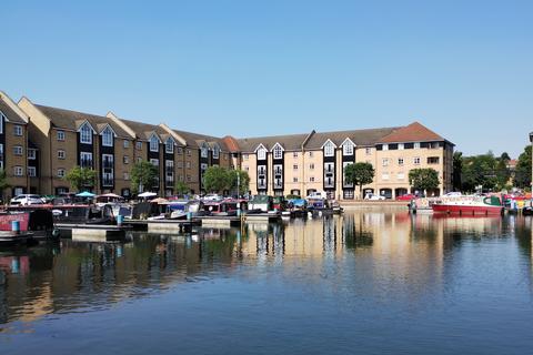 undefined, Evans Wharf, Apsley Lock, HP3