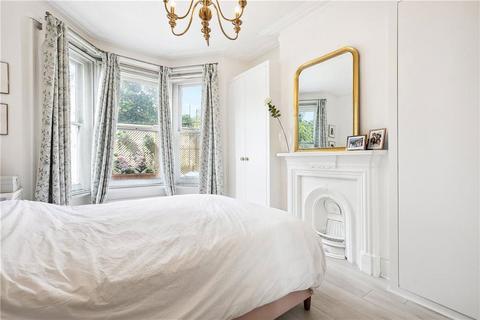 2 bedroom flat to rent, Verbena Gardens, London W6