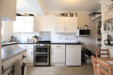 3 bedroom terraced house to rent, Irstead Road, Norwich NR5