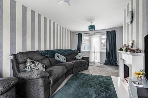 3 bedroom semi-detached house for sale, Tulliver Close, Bedworth