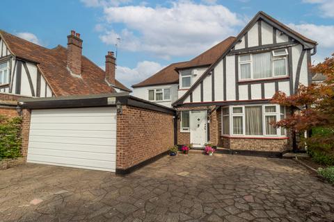 Hillersdon Avenue, Edgware, HA8