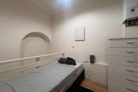 1 bedroom flat to rent, Caledonian Road, London N1
