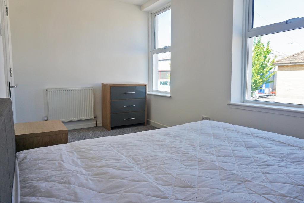 Bedroom 4b