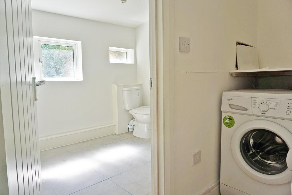 Utility Bathroom1