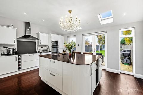 undefined, Thorpedene Gardens, Southend-on-sea, SS3 9