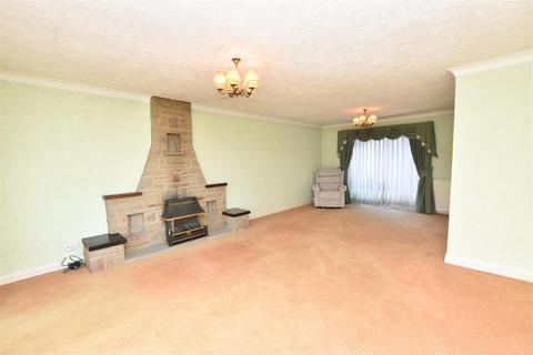 3 bedroom detached bungalow for sale, Elwyn Place, Cleethorpes DN35