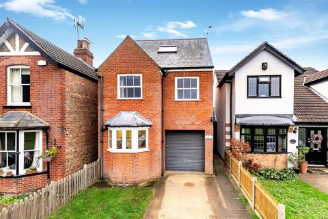 4 bedroom detached house for sale, The Green, Theydon Bois