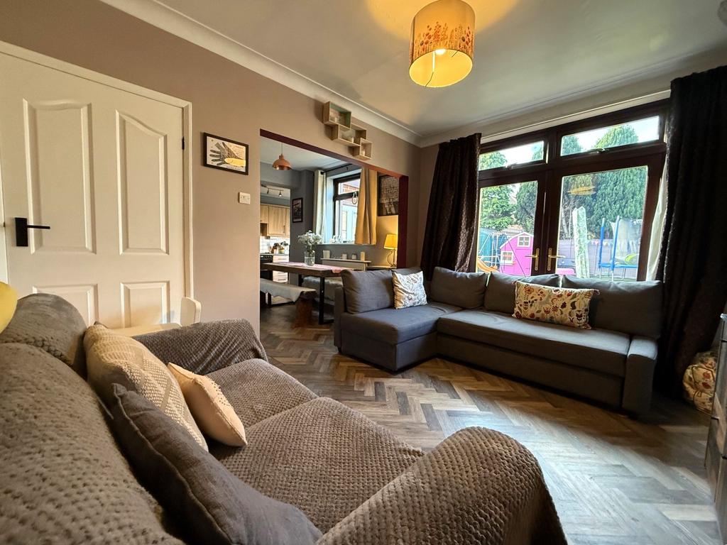 Photograph 12
