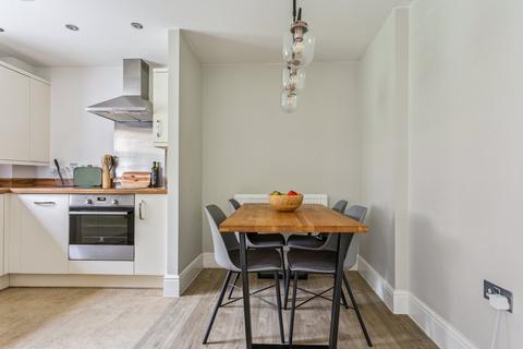 2 bedroom apartment for sale, Grange Road, Gerrards Cross SL9