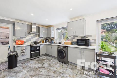 undefined, Mansel Close, Slough, Berkshire, SL2