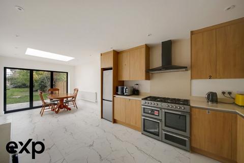 undefined, Latham Road, Bexleyheath DA6
