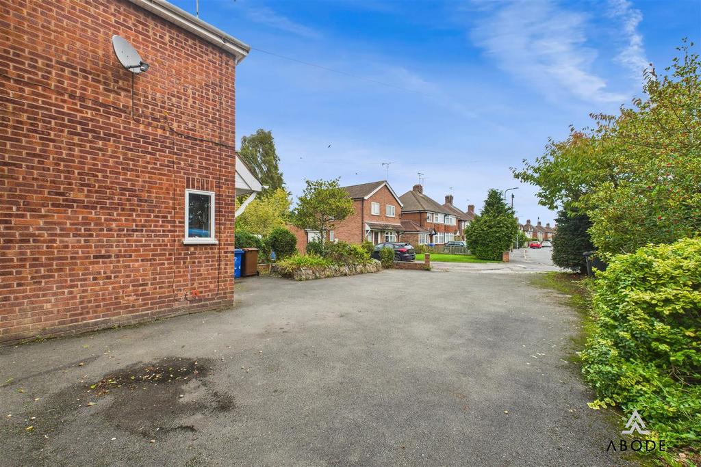 CAM03473 G0-PR0468-STILL033.jpg