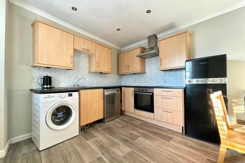 2 bedroom flat for sale, 23 South Street, Milnathort, KY13