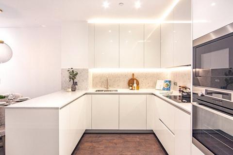 2 bedroom apartment to rent, Charles Clowes Walk, London, SW11