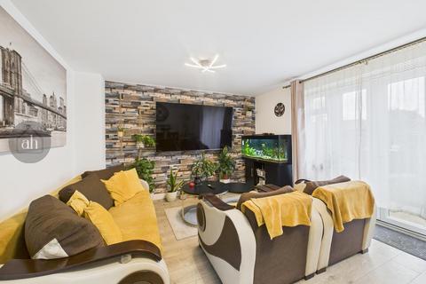 4 bedroom semi-detached house for sale, Hall Lane, Elmswell,