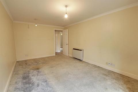 2 bedroom apartment for sale, Railway Terrace, Kings Langley