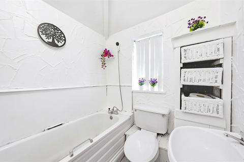 2 bedroom end of terrace house for sale, Laurel Close, Dartford