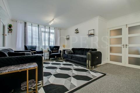 2 bedroom flat for sale, Dollis Hill Lane, London, NW2
