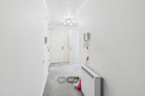 undefined, Ella Court, Redland Drive, HU10 7GA