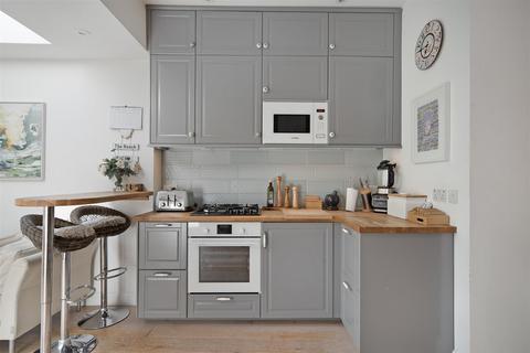 2 bedroom flat for sale, Moray Road, Finsbury Park