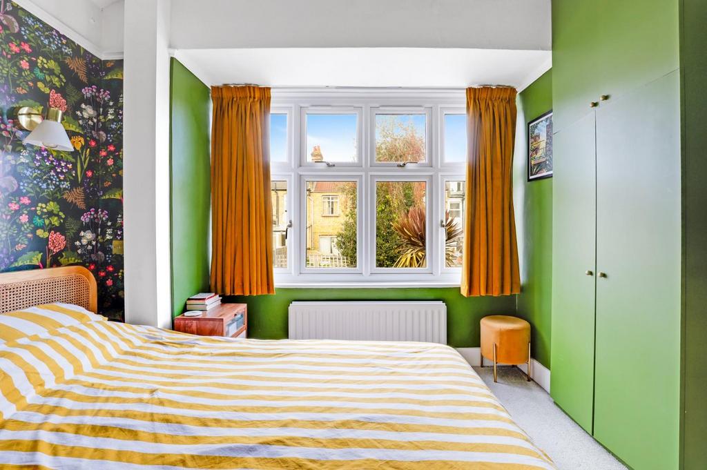 10-b28d JHProp Wpen - 12b Royston Road - 40.jpg