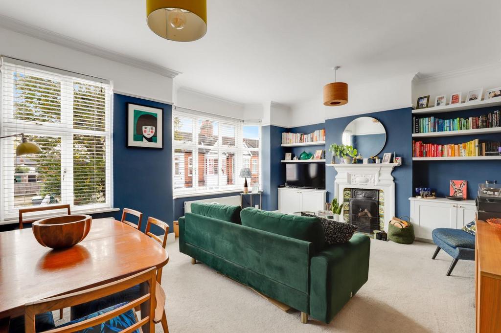 12-a76e JHProp Wpen - 12b Royston Road - 1.jpg