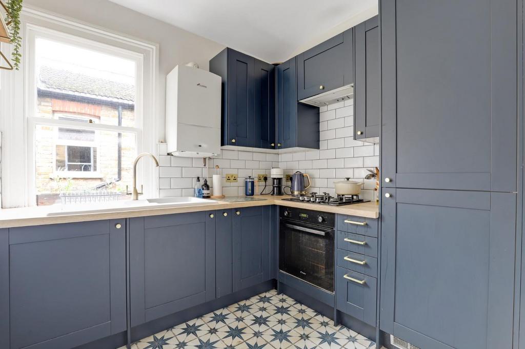 07-f6e1 JHProp Wpen - 12b Royston Road - 31.jpg