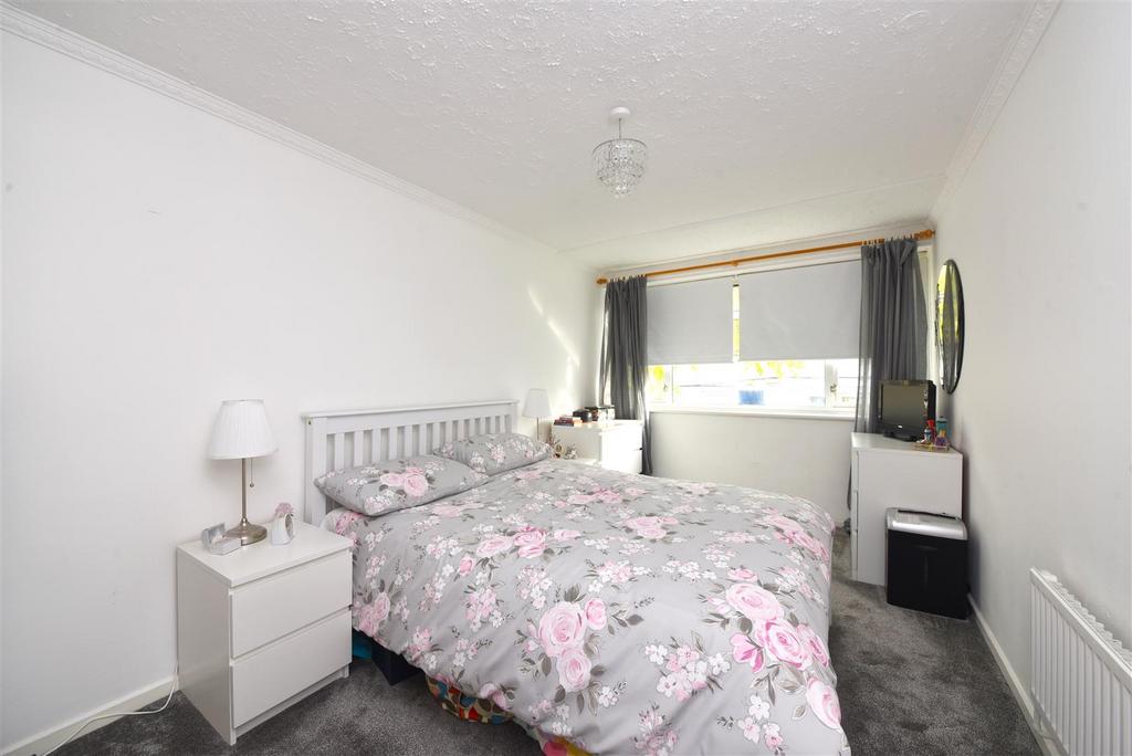 11 Henfield Close Pic 4.png