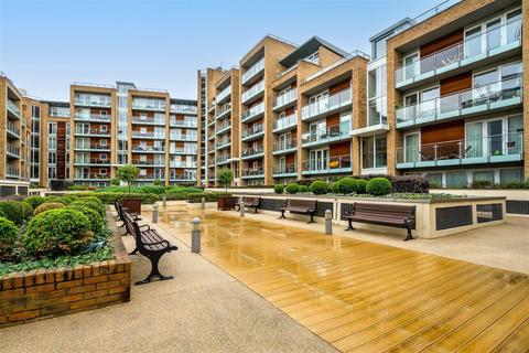 2 bedroom flat to rent, Battersea Park Road, London